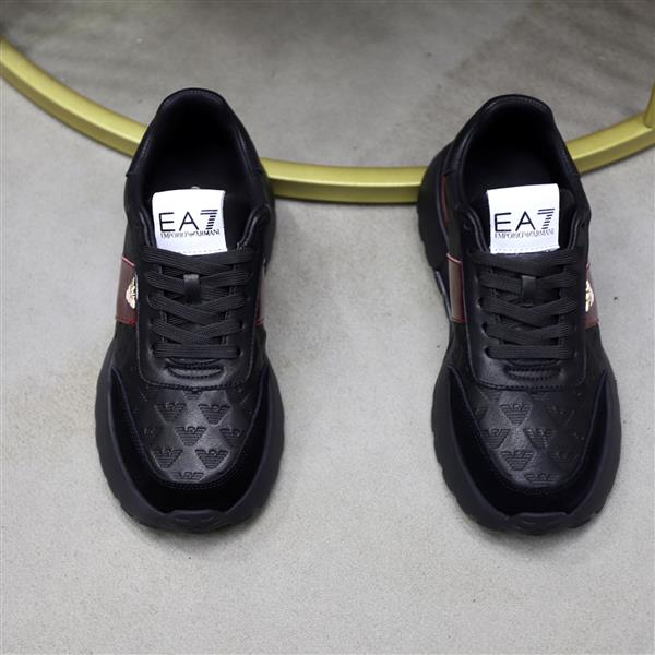 2025112816169584 300